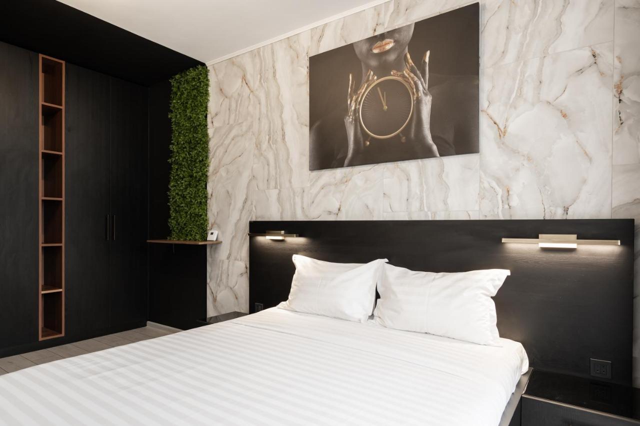 Milano With Terrace And Panoramic View Apartment